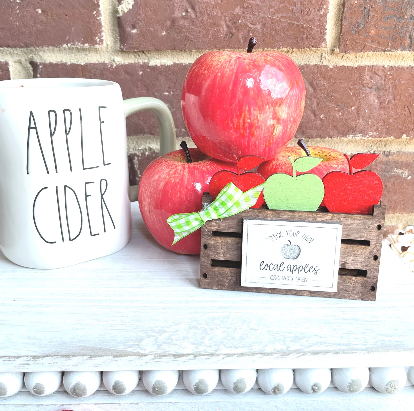 Apple Mini Crate Tiered Tray Sign